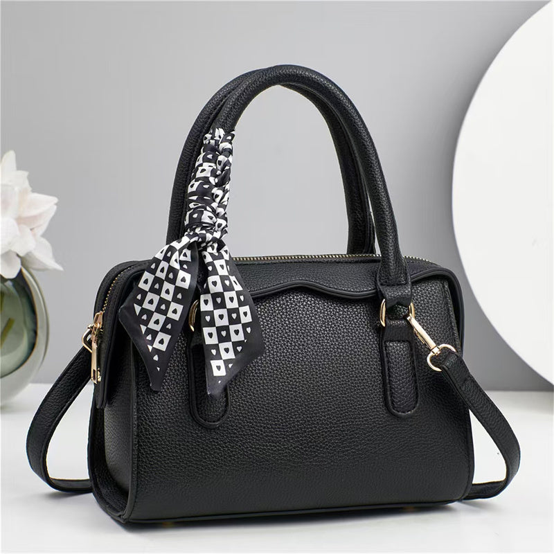 Luna Everyday Elegance