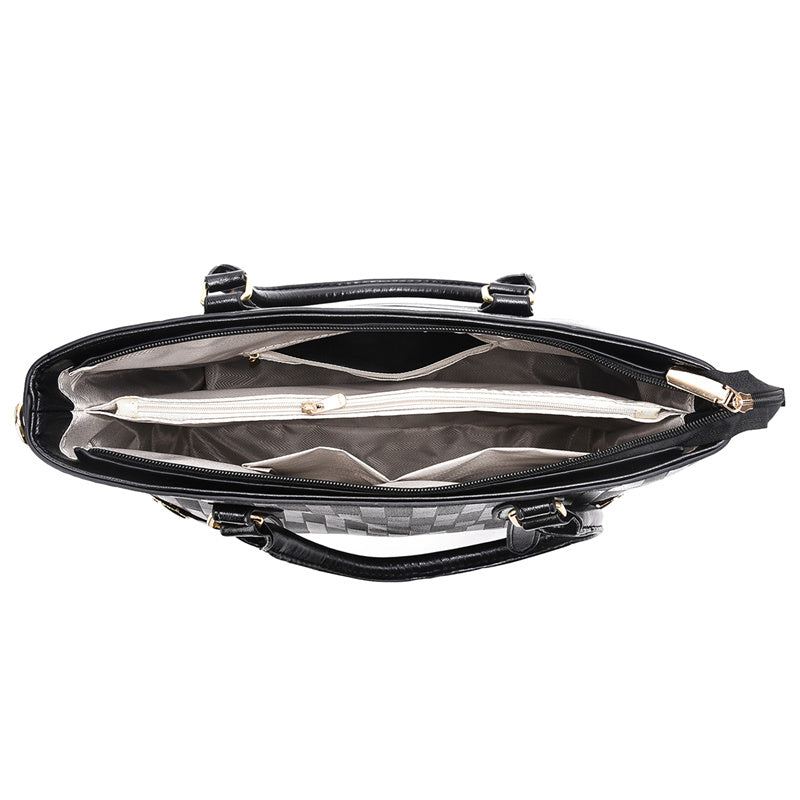 Grandeur Shoulder Bag