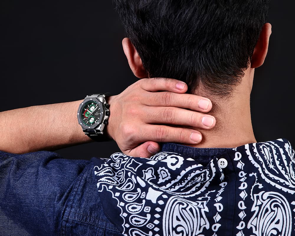 NAVIFORCE 8028 Leather Strap Sports Chronograph Watch