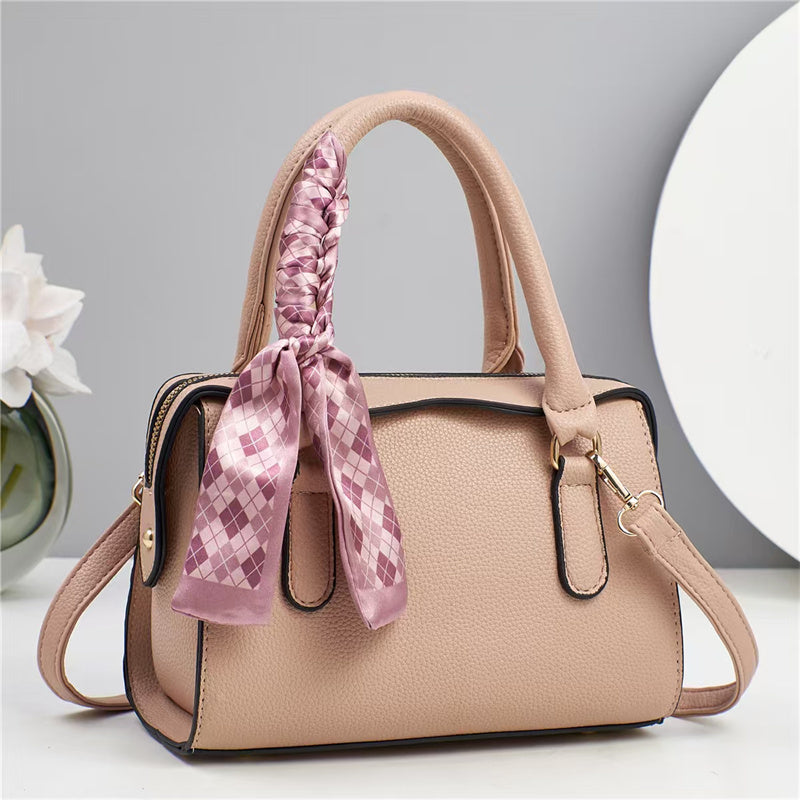Luna Everyday Elegance